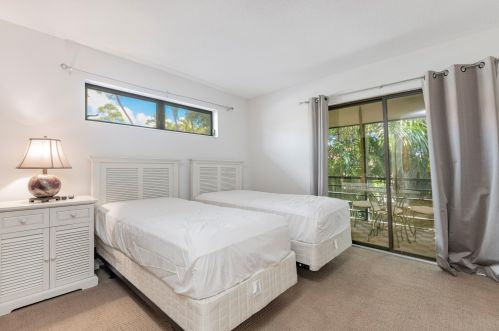 4587 Kittiwake Ct, Boynton Beach FL 33436-5270 exterior