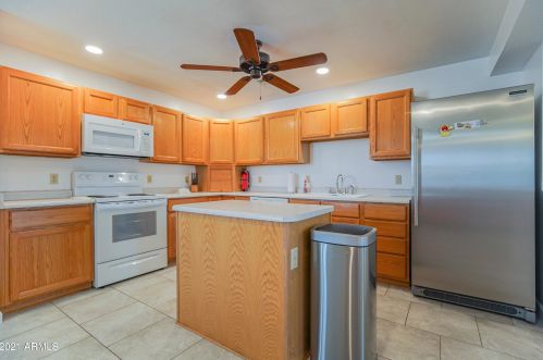 4701 40 Dr, Phoenix AZ 85019-1428 exterior