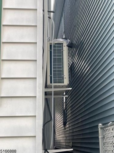 170 Burgess Pl, Passaic Park NJ  07055-3231 exterior