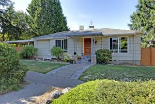 5002 Andover St, Seattle WA  98116-3631 exterior