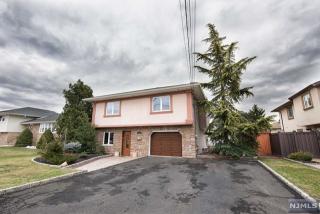 112 Mount Pleasant Ave, Wallington NJ  07057-1917 exterior