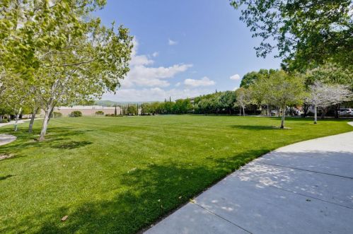 333 Celebration Dr, Milpitas CA 95035-8765 exterior