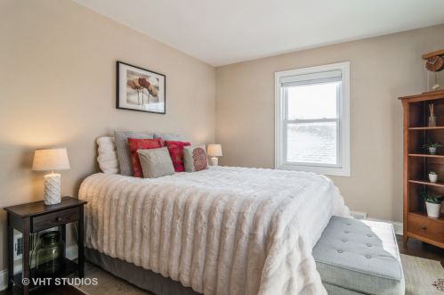 6231 Hamlin Ave, Chicago IL 60803-6241 exterior