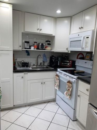 561 Mansfield, Boca Raton FL  33434-2441 exterior