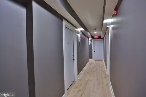 2431 Frankford Ave, Philadelphia PA  19125-1630 exterior