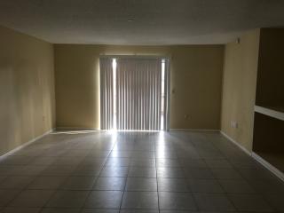 107 Dorchester Sq, Lake Mary FL  32746-4214 exterior