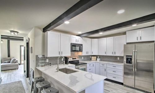 468 Willard Ave, Algonac, MI 48001-1826