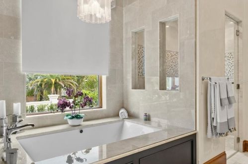 2621 Dundee St, Tampa FL  33629-7516 exterior