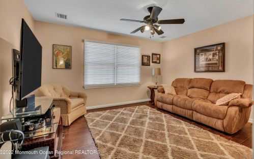 20 Is Rd, Berkeley Township NJ 08721-3530 exterior