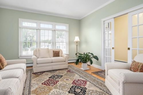 97 Gaskill St, Woonsocket RI 02895-1011 exterior