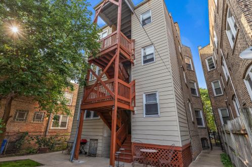 2219 Rosemont Ave, Chicago IL 60659-2195 exterior