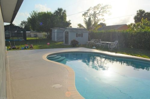 5441 27 Ave, Naples FL 34116-7510 exterior