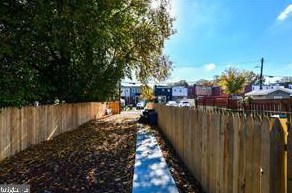 5365 Ames St, Washington DC 20019-3357 exterior