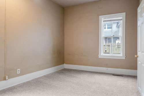 2131 Harrison Ave, Meskegon MI 49441-1490 exterior