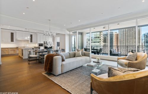 9 Walton St, Chicago, IL 60610