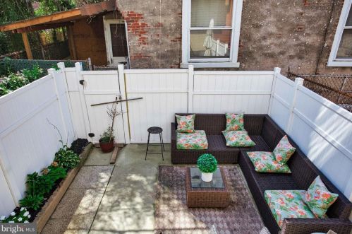 5412 Cedar Ave, Philadelphia PA 19143-1952 exterior