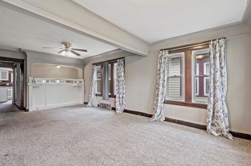 4506 37th St, Milwaukee WI  53209-5910 exterior