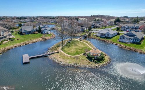 21 Dogwood Ave, Lewes DE 19958-8967 exterior