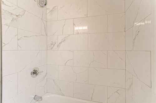 7614 Michigan Ave, Chicago IL  60619-2313 exterior