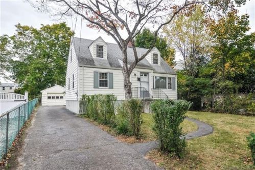 15 Dale Dr, Greenwich, CT 06831-5008