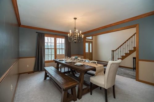 11070 Rambling Oaks Dr, Saint Louis MO 63128-2036 exterior