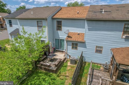 59 Mactavish Ct, New Castle DE 19720-6524 exterior