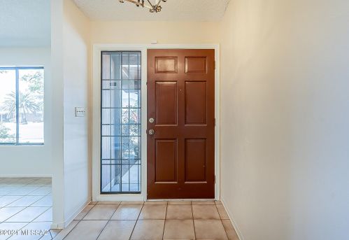 7532 Lee Pl, Tucson, AZ 85715-5016