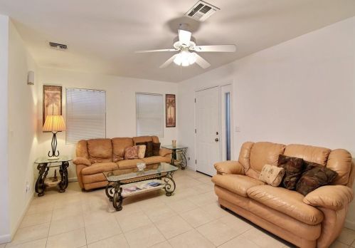 7304 Deland Ave, Fort Pierce FL 34951-1425 exterior