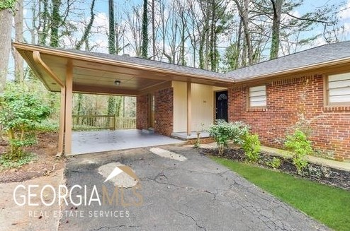 3166 Cloverhurst Dr, Atlanta GA  30344-4569 exterior