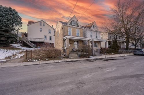 1308 Eleanor St, Pittsburgh PA  15203-2719 exterior