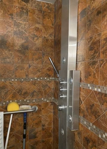 8240 Bishop St, Chicago IL 60620-3925 exterior