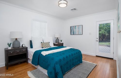 1242 Edgemont Ave, Phoenix AZ 85035-1735 exterior