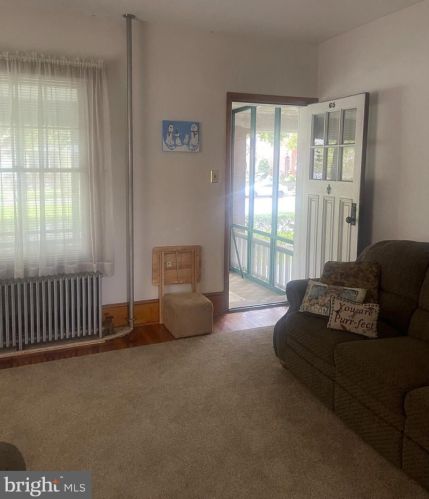 65 Main St, Roebling, NJ 08554-1220