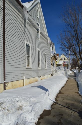 1436 12th St, Milwaukee WI 53221-1719 exterior