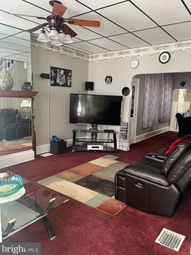 1920 16 St, Philadelphia PA 19145-3010 exterior