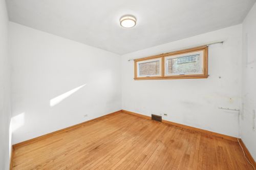 500 Berwick Blvd, Waukegan IL 60085-3410 exterior