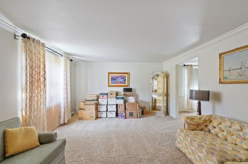 100 Parliament Dr, Moon Twp PA 15108-3276 exterior