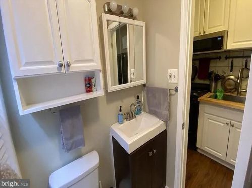 324 18 St, Philadelphia PA 19140-1014 exterior