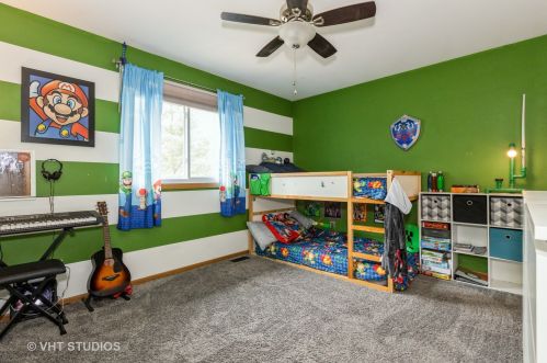 805 Pne Needle Ln, Joliet IL 60432-0719 exterior