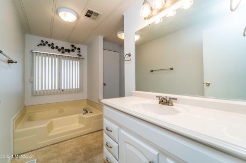 101 Mora Dr, Green Valley AZ 85614-4317 exterior