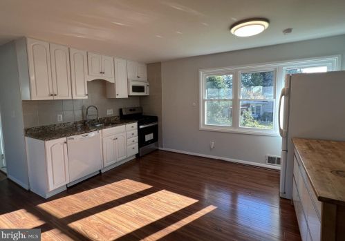 311 Bradley Ave, Rockville MD  20851-1433 exterior