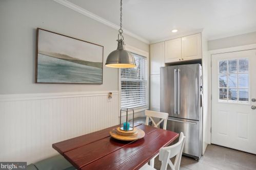 2304 Eccleston St, Silver Spring MD  20902-5015 exterior