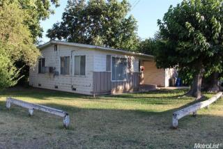 424 Monroe Ave, Turlock CA  95380-3939 exterior
