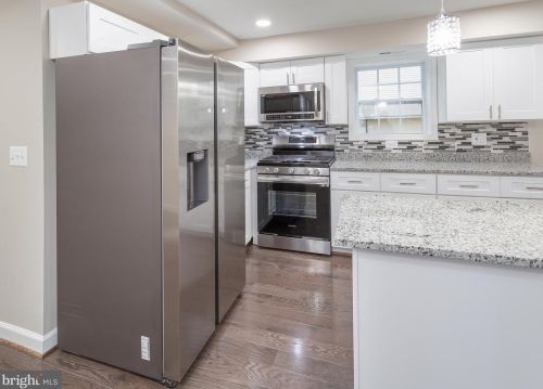 5220 Dix St, Washington DC  20019-6646 exterior