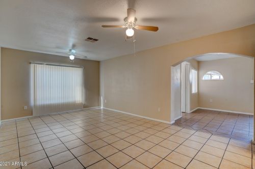 11602 42nd Ave, Phoenix AZ 85029-1912 exterior