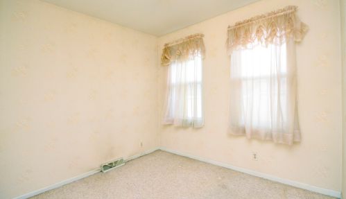 5852 Leland Ave, Chicago IL 60706-4821 exterior