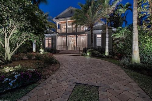 148 10th Ave, Naples, FL 34120-2078