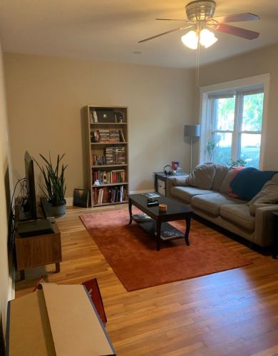 5354 Winthrop Ave, Chicago, IL 60640-2310