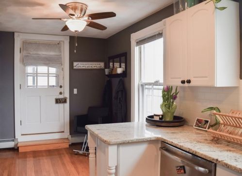 61 Summer St, Salem, MA 01970-3045