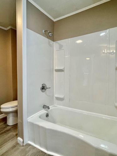 48 Pembroke Rd, Concord NH  03301-5642 exterior